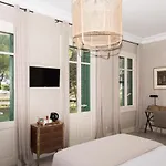 La Maison Du Mole 4* 에그모르트