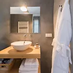 La Maison Du Mole 4* 에그모르트